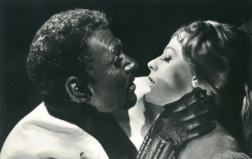 British actor Sir Laurence Olivier as Othello, with Maggie Smith as Desdemona